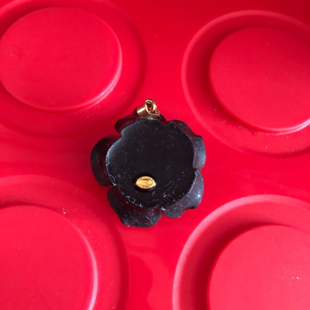 Chanel charm AUTHENTIC with stamp - Picture 5 of 6